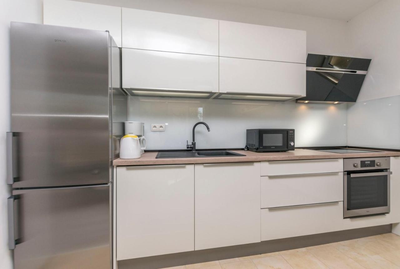 Apartment Dora Дуче Экстерьер фото